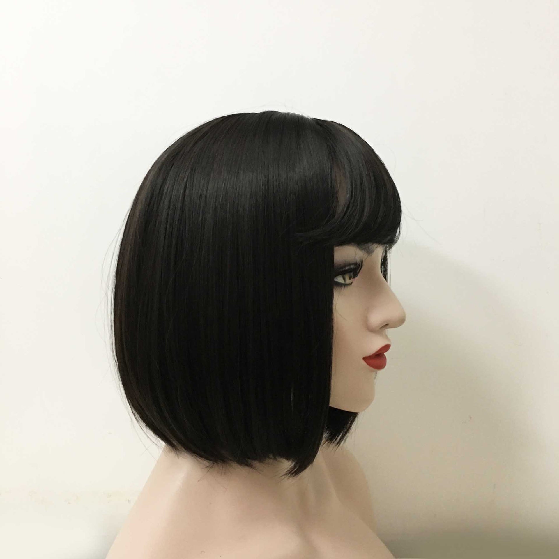 nevermindyrhead Women Black Short Straight Bob A-Line Fringe Bangs Wig